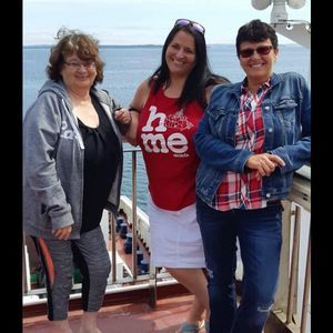 Meet your Posher, Daphne